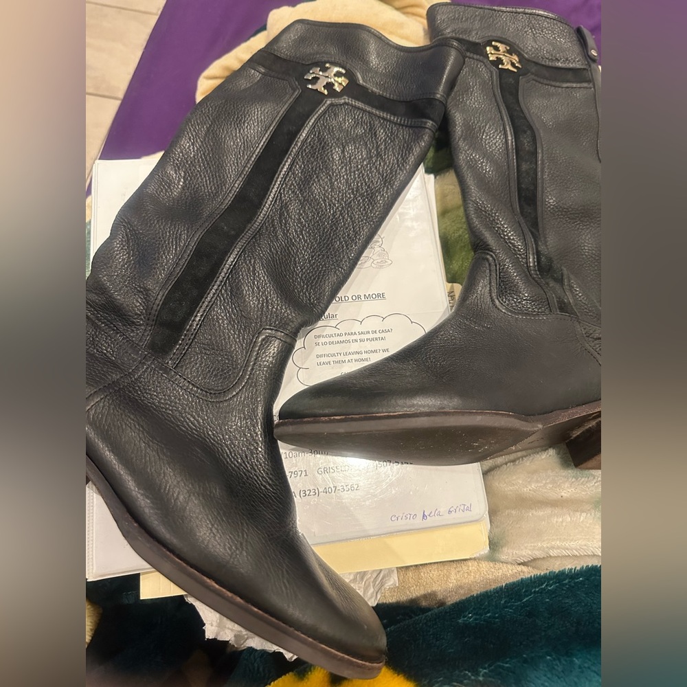 Black used boots Tory Burch